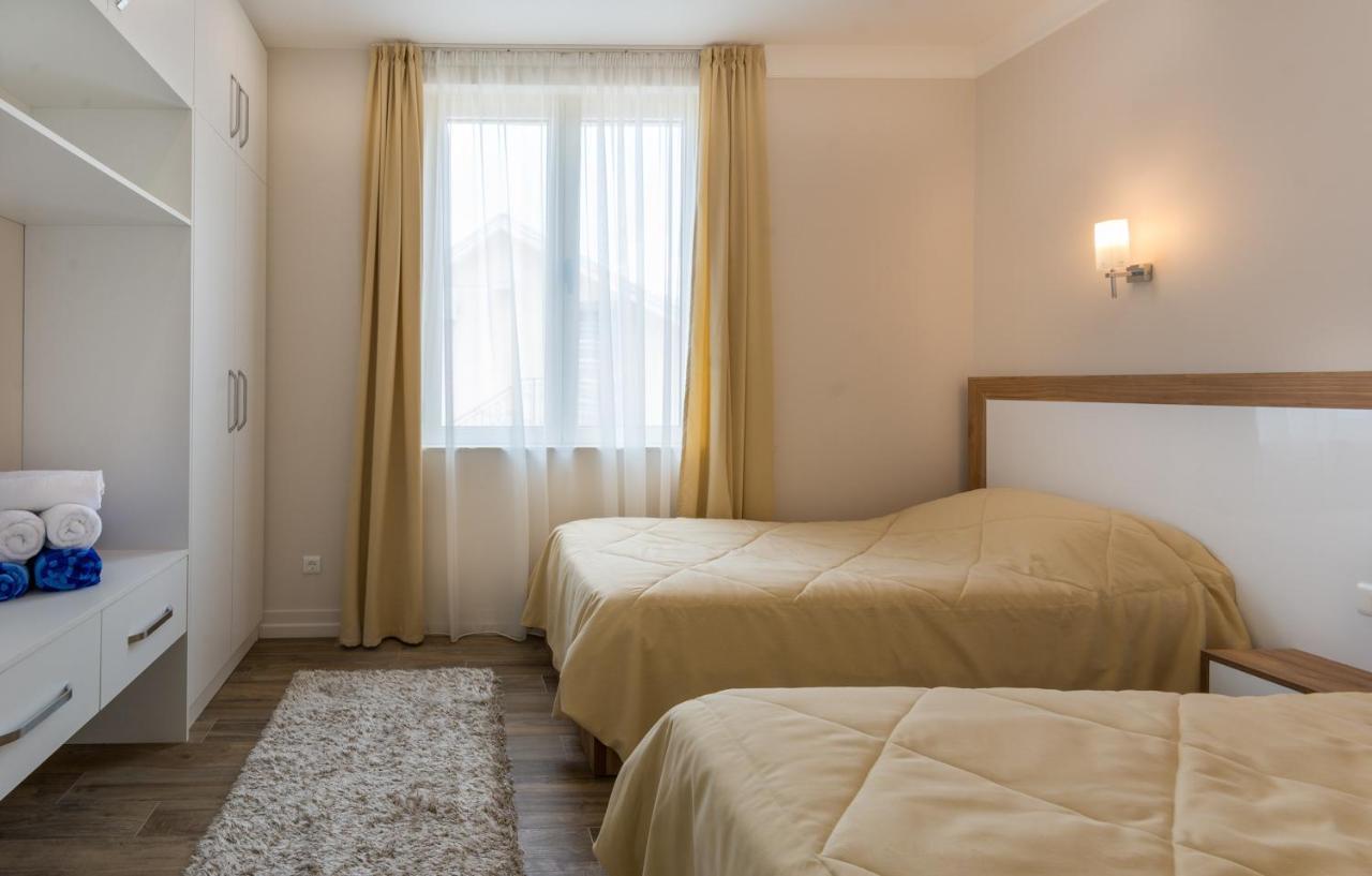 Boka Di Mare Lägenhet Tivat Exteriör bild